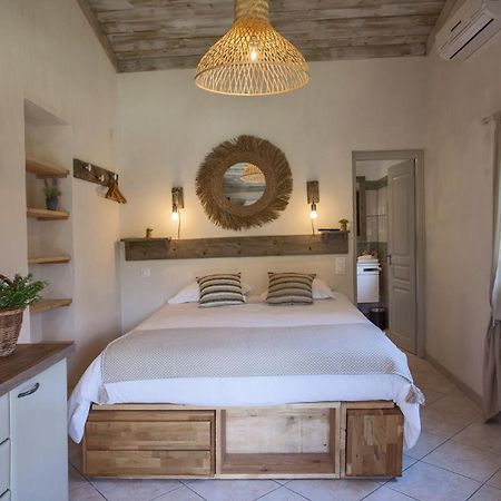 Residence Acquavital カルヴィ エクステリア 写真