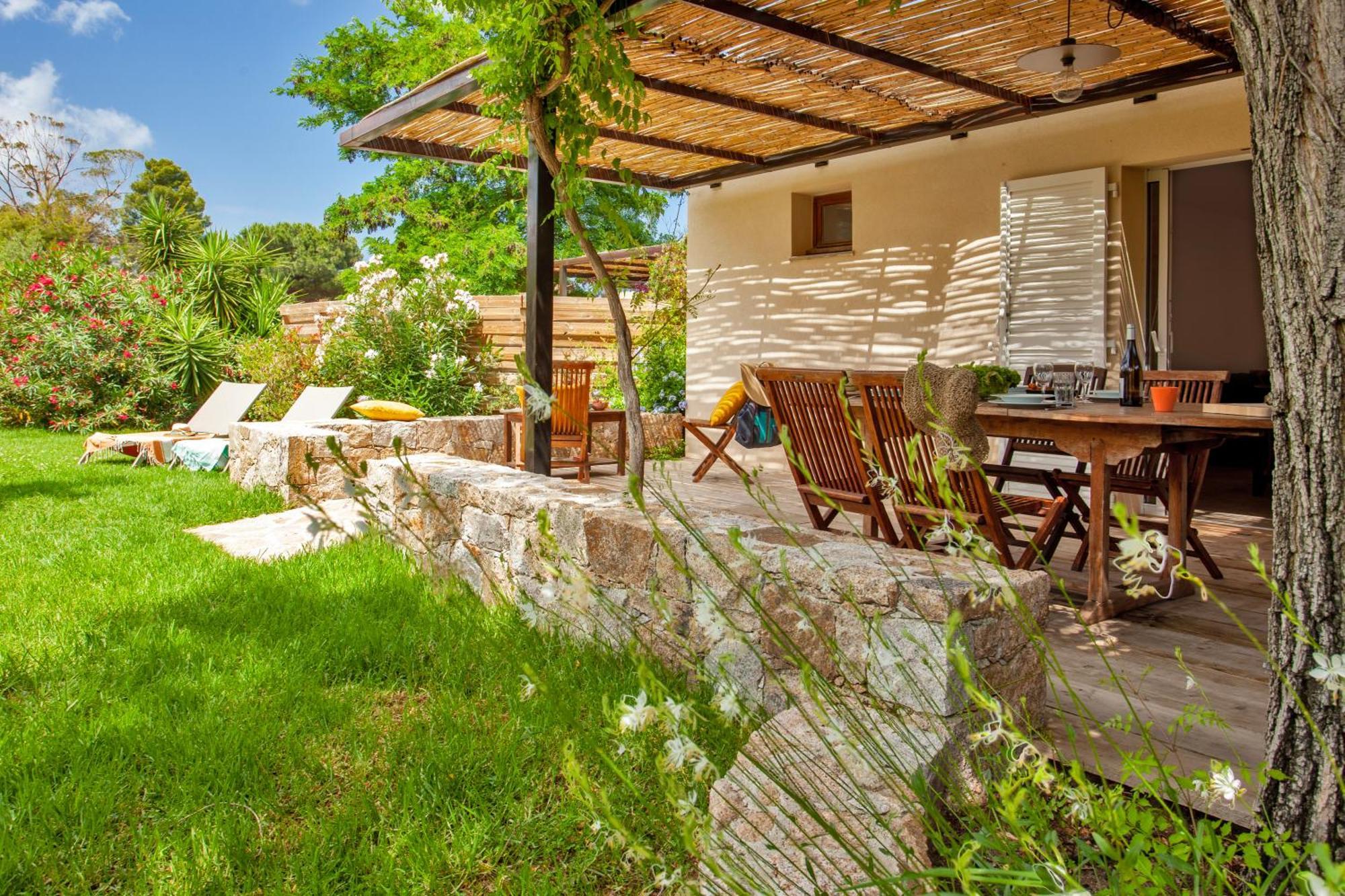 Residence Acquavital カルヴィ エクステリア 写真