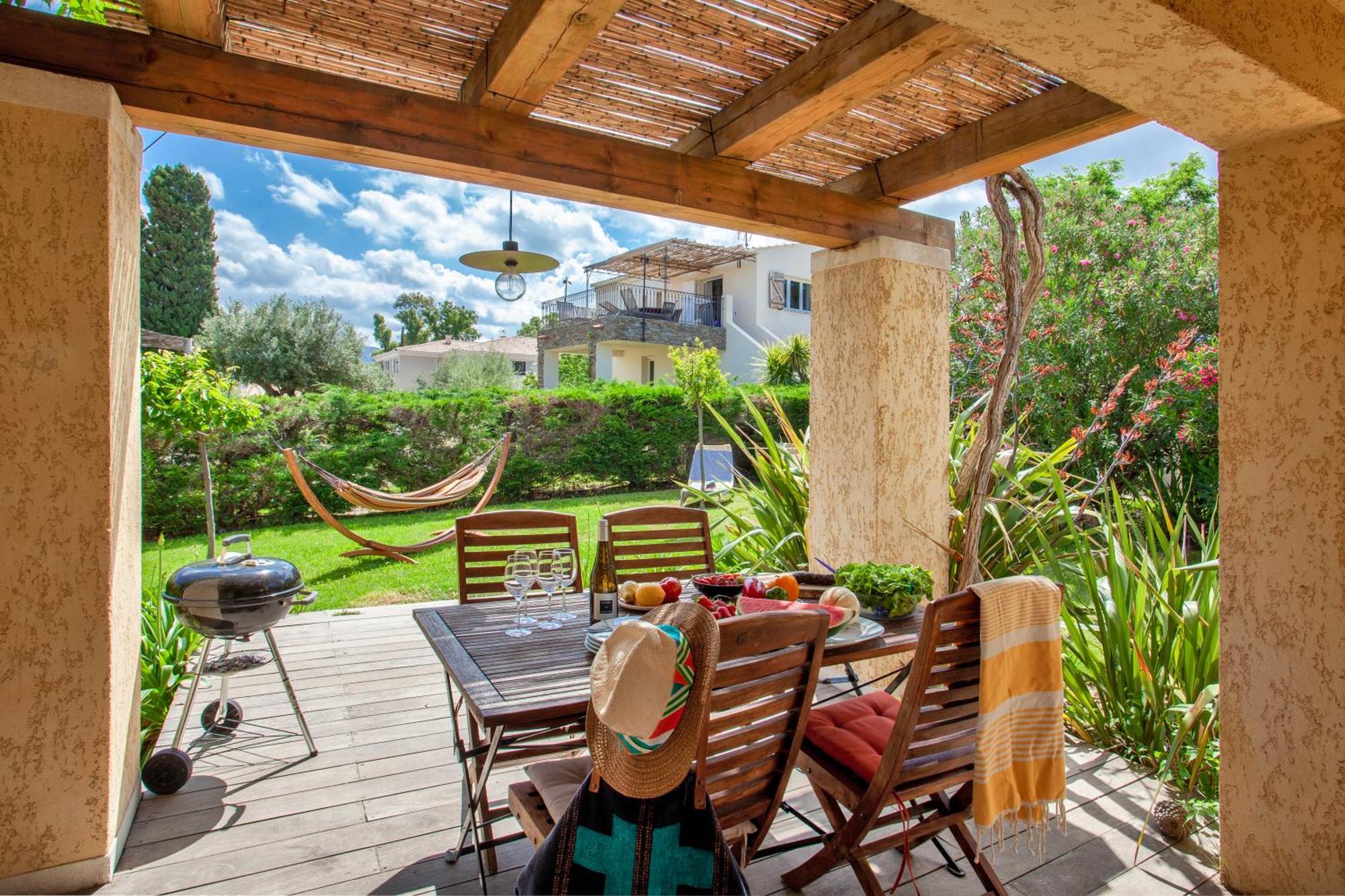 Residence Acquavital カルヴィ エクステリア 写真